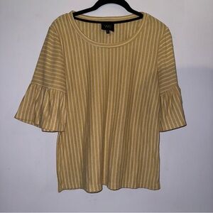 W5 women’s size medium top yellow and white stripes ruffle sleeves
